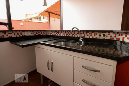 Apartamento à venda com 95m², 2 quartos e sem vagaArmário cozinha