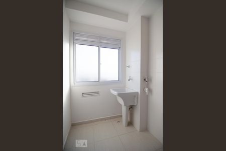 Lavandeira de apartamento para alugar com 3 quartos, 60m² em Vila Satúrnia, Campinas