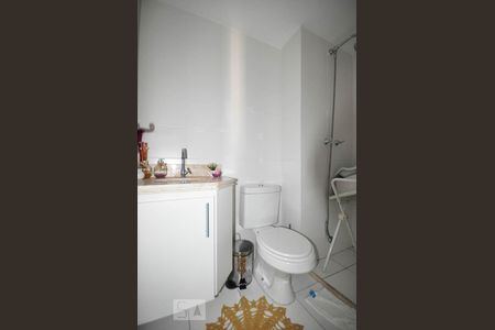 Banheiro de apartamento à venda com 2 quartos, 52m² em Jardim Parque Morumbi, São Paulo