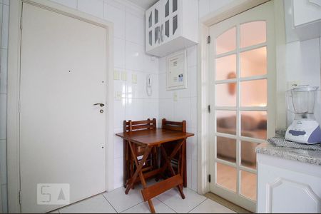 Apartamento à venda com 69m², 2 quartos e 1 vagaCozinha