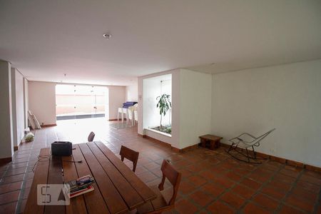 Apartamento à venda com 69m², 2 quartos e 1 vagaSalão de festas