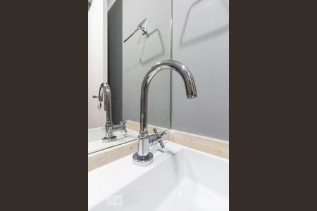 Lavabo de apartamento para alugar com 2 quartos, 88m² em Cidade Monções, São Paulo