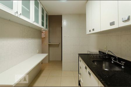 Apartamento para alugar com 65m², 2 quartos e sem vagaCozinha
