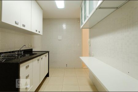 Apartamento para alugar com 65m², 2 quartos e sem vagaCozinha