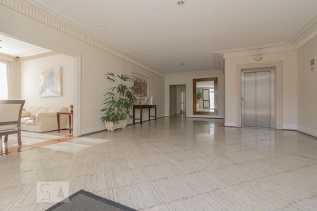 Apartamento à venda com 84m², 3 quartos e 2 vagas Apartamento à venda com 84m², 3 quartos e 2 vagasHall social