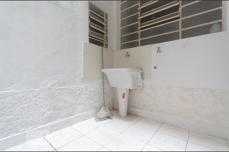 Apartamento para alugar com 72m², 1 quarto e sem vagaArea De Serviço