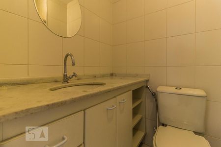 Banheiro de apartamento para alugar com 2 quartos, 68m² em Barra Funda, São Paulo