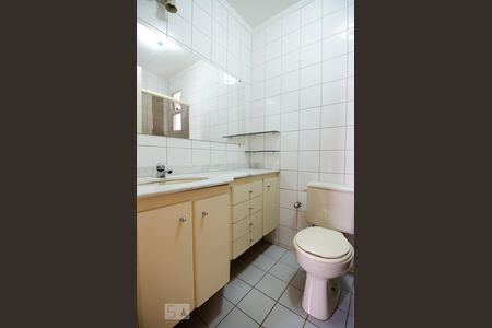 Banheiro de apartamento para alugar com 3 quartos, 76m² em Vila São Bento, Campinas