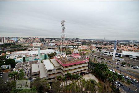 Vista da sacada de apartamento para alugar com 3 quartos, 76m² em Vila São Bento, Campinas