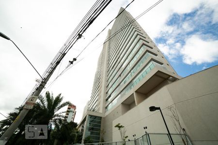 Studio à venda com 33m², 1 quarto e 1 vaga Studio à venda com 33m², 1 quarto e 1 vagaPrédio