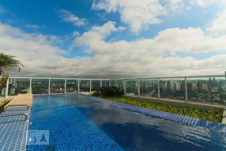 Studio à venda com 33m², 1 quarto e 1 vaga Studio à venda com 33m², 1 quarto e 1 vagaPiscina