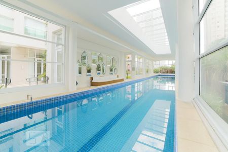 Studio à venda com 33m², 1 quarto e 1 vaga Studio à venda com 33m², 1 quarto e 1 vagaPiscina Coberta