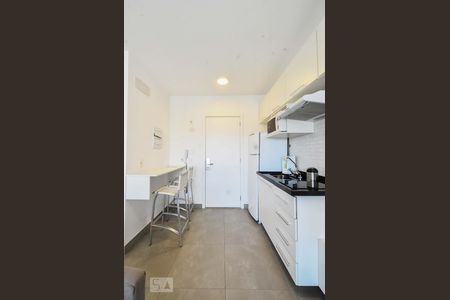 Cozinha de kitnet/studio à venda com 1 quarto, 33m² em Brooklin Paulista, São Paulo