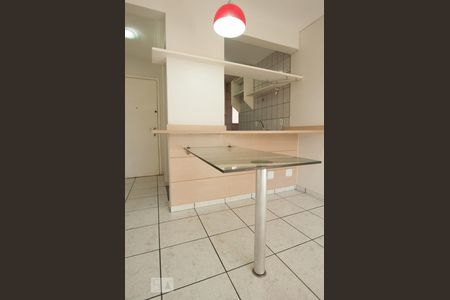 Apartamento para alugar com 77m², 2 quartos e sem vagaCozinha