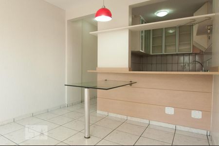 Apartamento para alugar com 77m², 2 quartos e sem vagaCozinha