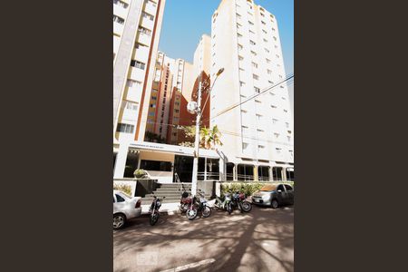 Apartamento para alugar com 77m², 2 quartos e sem vagaFachada