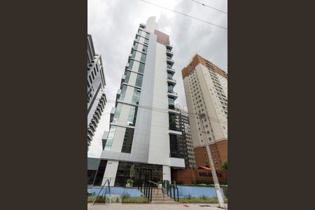 Studio para alugar com 26m², 1 quarto e 1 vaga Studio para alugar com 26m², 1 quarto e 1 vagaFachada