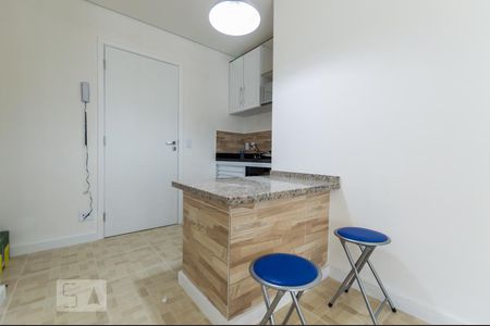Cozinha de kitnet/studio para alugar com 1 quarto, 26m² em Bethaville I, Barueri