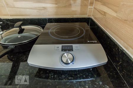 Cozinha de kitnet/studio para alugar com 1 quarto, 26m² em Bethaville I, Barueri