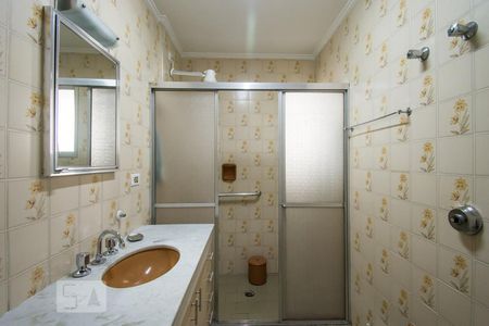 banheiro de apartamento para alugar com 2 quartos, 90m² em Santa Paula, São Caetano do Sul