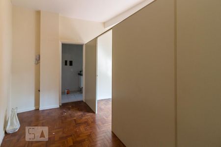 Apartamento à venda com 34m², 1 quarto e sem vagaSala