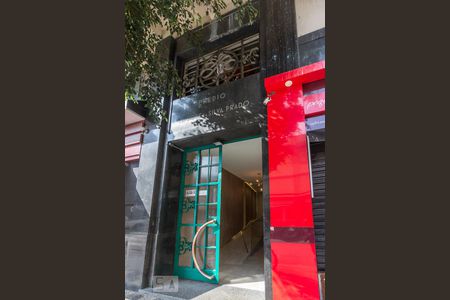 Apartamento à venda com 34m², 1 quarto e sem vaga Apartamento à venda com 34m², 1 quarto e sem vagaFachada