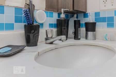 Banheiro de apartamento à venda com 2 quartos, 50m² em Vila Parque Jabaquara, São Paulo