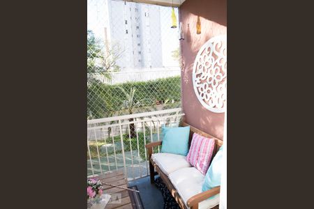 Apartamento para alugar com 70m², 2 quartos e 1 vaga Apartamento para alugar com 70m², 2 quartos e 1 vagaSacada