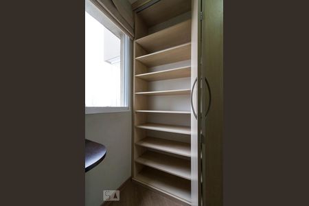 Apartamento para alugar com 55m², 2 quartos e 1 vagaArmários quarto 1 