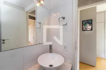 Banheiro de apartamento para alugar com 2 quartos, 60m² em Parque Mandaqui, São Paulo
