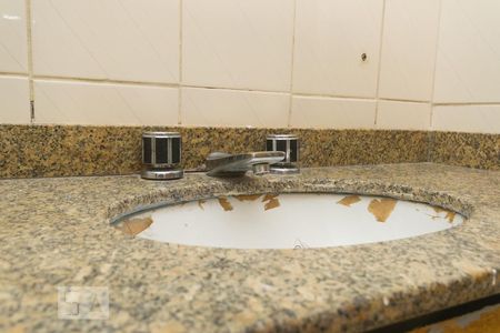 Apartamento à venda com 140m², 3 quartos e 2 vagasDetalhe do banheiro da suíte