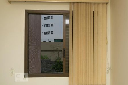 Apartamento à venda com 140m², 3 quartos e 2 vagasJanela do quarto 1