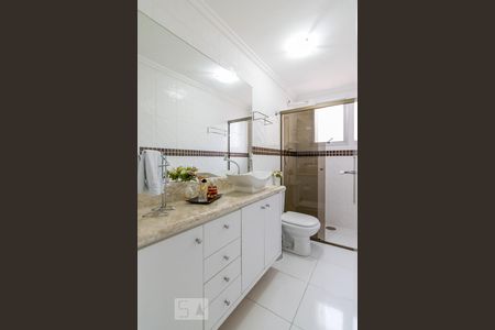Banheiro de apartamento à venda com 2 quartos, 51m² em Vila Guiomar, Santo André
