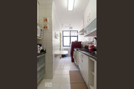 Apartamento à venda com 67m², 2 quartos e 1 vagaCozinha