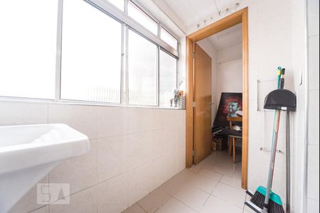 Apartamento para alugar com 55m², 2 quartos e 1 vagaÁrea de Serviço