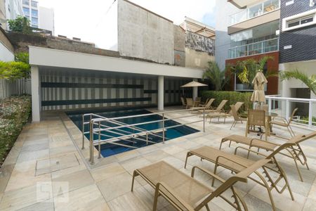 Studio para alugar com 42m², 1 quarto e sem vaga Studio para alugar com 42m², 1 quarto e sem vagaPiscina