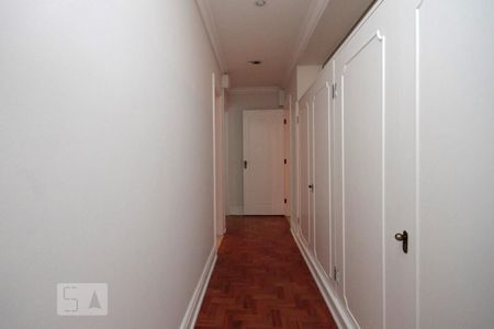 Apartamento à venda com 280m², 4 quartos e 3 vagasCorredor