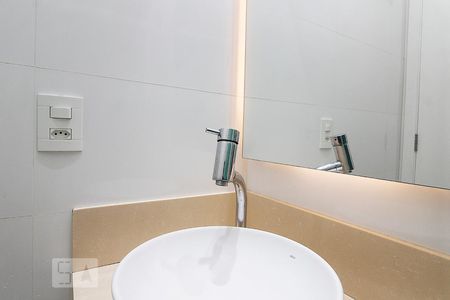 Apartamento à venda com 120m², 3 quartos e sem vaga Apartamento à venda com 120m², 3 quartos e sem vagaTorneira Banheiro Social.