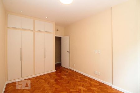 Apartamento à venda com 120m², 3 quartos e sem vaga Apartamento à venda com 120m², 3 quartos e sem vagaQuarto 3.