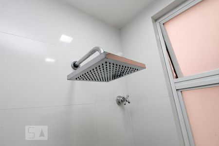 Apartamento à venda com 120m², 3 quartos e sem vaga Apartamento à venda com 120m², 3 quartos e sem vagaChuveiro Suite.