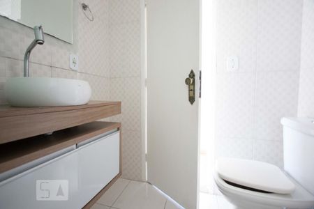 banheiro de apartamento à venda com 2 quartos, 60m² em Vila Andrade, São Paulo