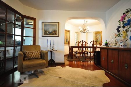 Sala de apartamento para alugar com 4 quartos, 220m² em Vila Suzana, São Paulo