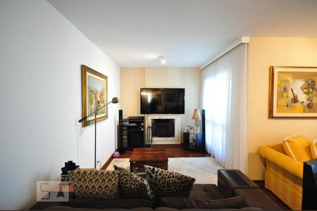 Sala de apartamento para alugar com 4 quartos, 220m² em Vila Suzana, São Paulo