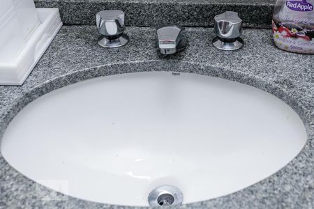 Detalhe de apartamento para alugar com 2 quartos, 71m² em Barra da Tijuca, Rio de Janeiro