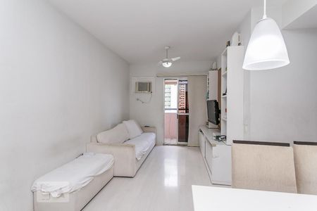 Sala de apartamento para alugar com 2 quartos, 71m² em Barra da Tijuca, Rio de Janeiro