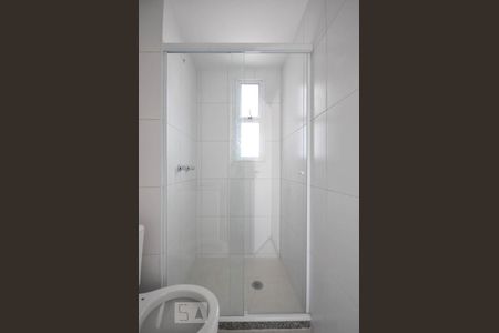 Apartamento à venda com 64m², 2 quartos e 1 vaga Apartamento à venda com 64m², 2 quartos e 1 vagaDetalhe do banheiro suíte