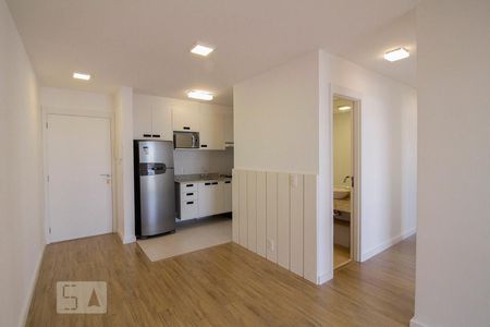 Sala de apartamento para alugar com 3 quartos, 93m² em Vila Ipojuca, São Paulo