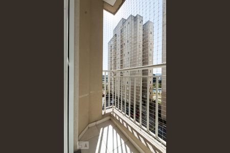 Varanda de apartamento para alugar com 2 quartos, 58m² em Jardim Tupanci, Barueri