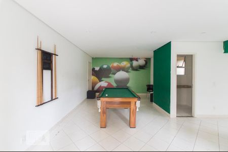 Salão de jogos de apartamento para alugar com 2 quartos, 58m² em Jardim Tupanci, Barueri