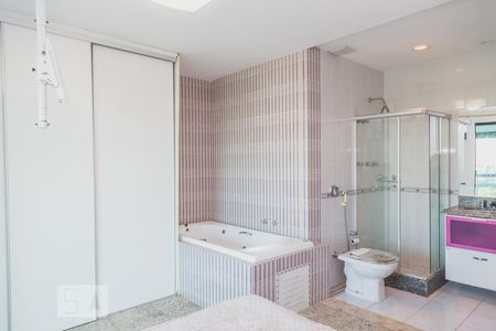 Apartamento à venda com 600m², 5 quartos e 6 vagas Apartamento à venda com 600m², 5 quartos e 6 vagasSuíte 3